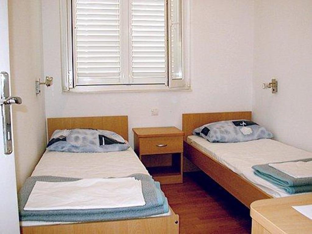 Hrvoje Place Apartments Дубровник Екстериор снимка