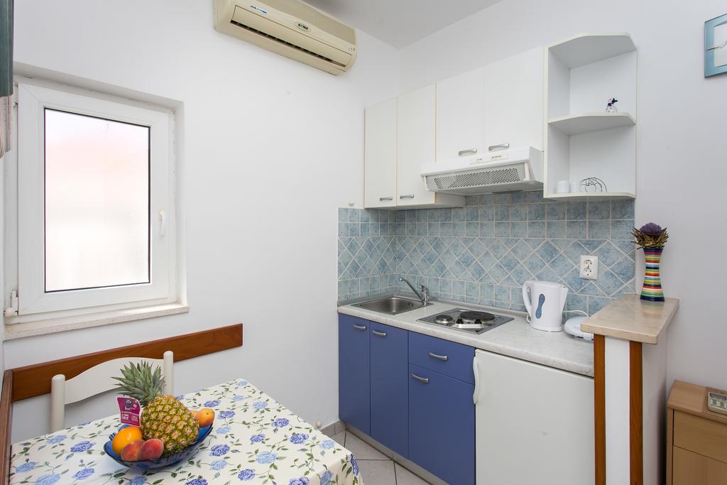 Hrvoje Place Apartments Дубровник Екстериор снимка
