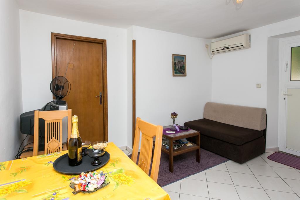 Hrvoje Place Apartments Дубровник Екстериор снимка