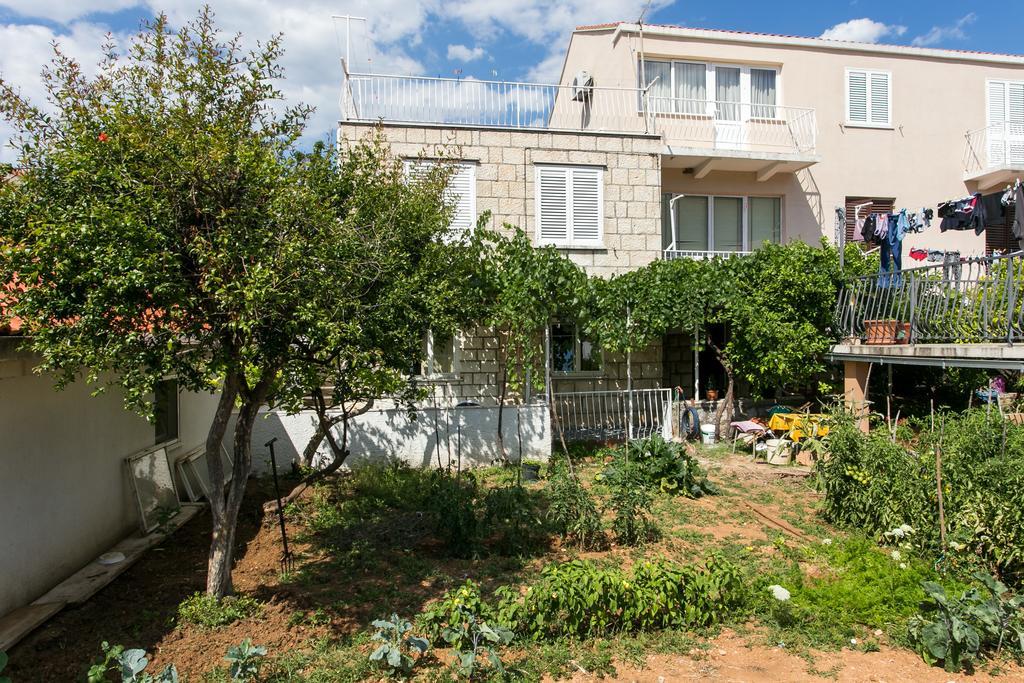 Hrvoje Place Apartments Дубровник Екстериор снимка